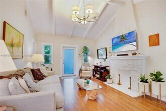 45 NW 93rd St in Miami Shores, FL - Building Photo - Building Photo