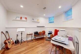 53 Addington Rd, Unit 22B in Brookline, MA - Foto de edificio - Building Photo