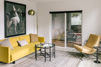 Harrison South in Seattle, WA - Foto de edificio - Building Photo