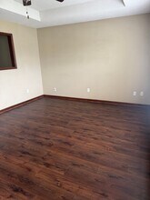 1120 NW Willow Dr in Grain Valley, MO - Building Photo - Building Photo