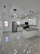 900 N Woodson Ave in Edinburg, TX - Building Photo - Building Photo