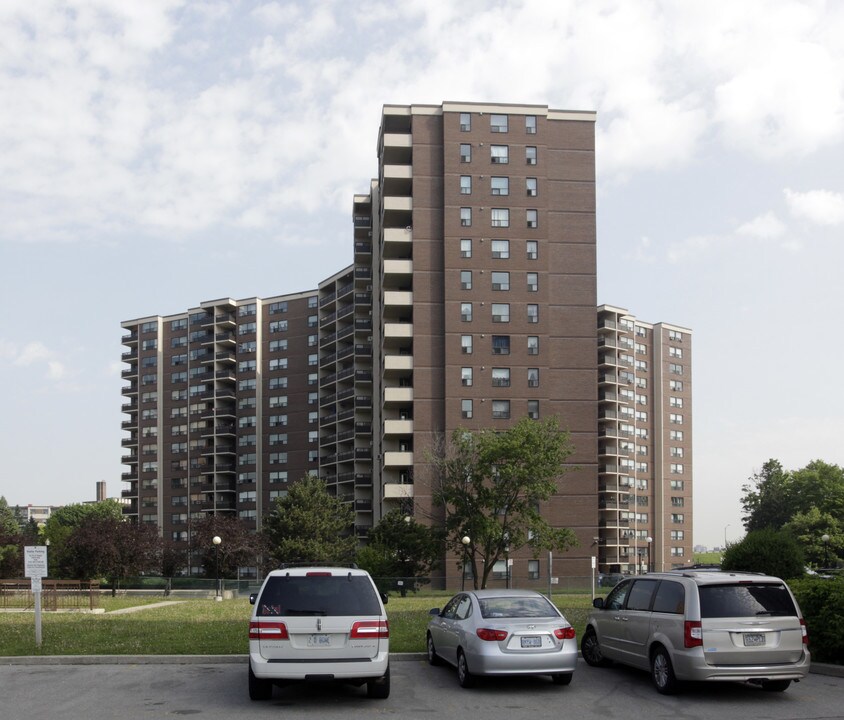 The Grange in Toronto, ON - Building Photo