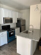 2409 N Hickory St in Sherman, TX - Building Photo - Building Photo