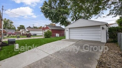 1163 17th St in Wyandotte, MI - Building Photo - Building Photo