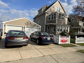 19 Feronia Way in Rutherford, NJ - Foto de edificio - Building Photo