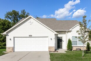 5390 Milhouse Rd in Indianapolis, IN - Building Photo