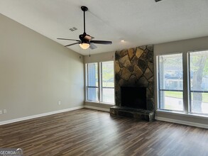 4906 Terrace Green Way in Stone Mountain, GA - Building Photo - Building Photo
