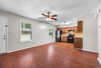 151 Summerwood Dr in Benton, AR - Building Photo - Building Photo