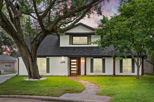 2830 Triway Ln in Houston, TX - Foto de edificio - Building Photo