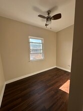 1622 N Long Ave, Unit 2 in Chicago, IL - Building Photo - Building Photo