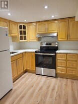 42 Ambleside Crescent in Markham, ON - Building Photo