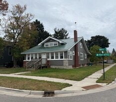 2057 Maple Ave in Marinette, WI - Building Photo