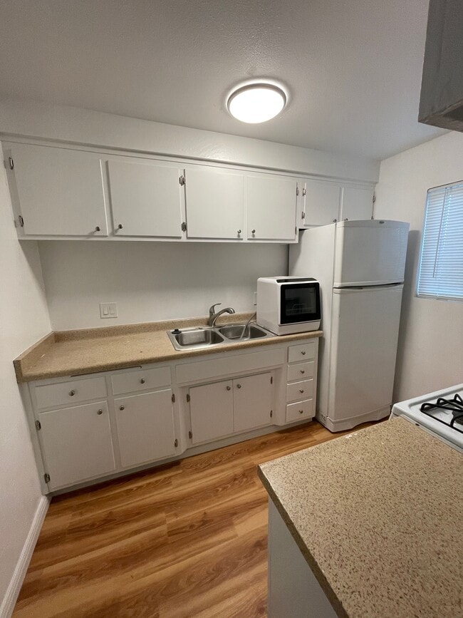 343 Cabrillo St, Unit C in Costa Mesa, CA - Building Photo - Building Photo