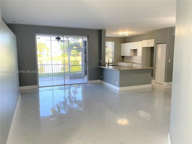 14909 SW 15th St in Pembroke Pines, FL - Building Photo - Building Photo