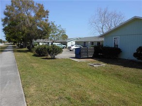 585 13th Pl in Vero Beach, FL - Building Photo - Building Photo