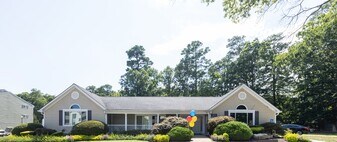 Woods of Jefferson in Newport News, VA - Building Photo