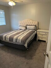 206 Halia Cres in Mount Vernon, IL - Foto de edificio - Building Photo