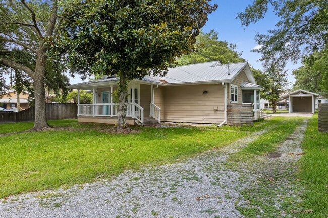 property at 710 Pershing Ave