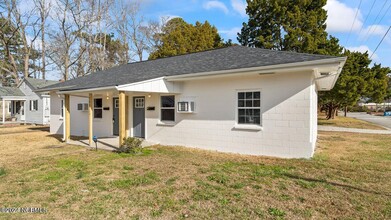 300 Richlands Ave in Jacksonville, NC - Building Photo - Building Photo