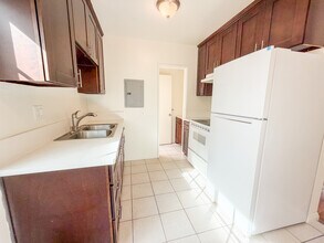 15339 Weddington St in Sherman Oaks, CA - Building Photo - Building Photo