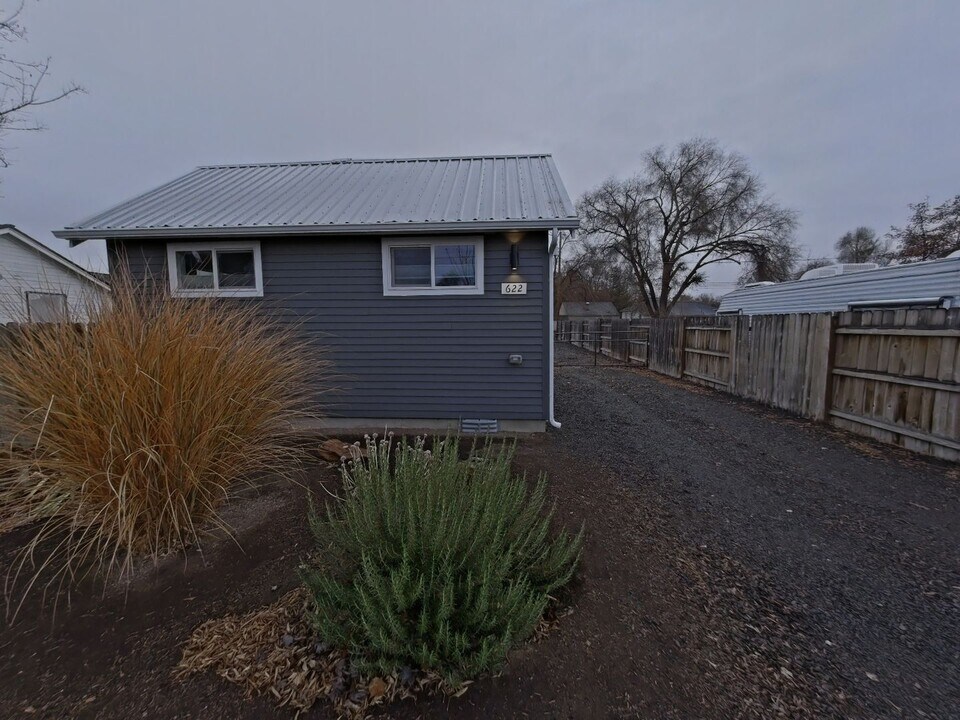 622 NW Fairmont St in Prineville, OR - Building Photo