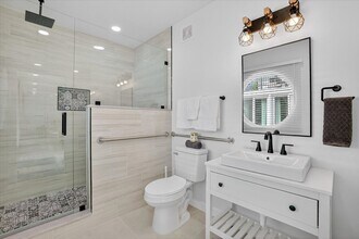 8778 Waterfront Terrace in Jacksonville, FL - Building Photo - Building Photo