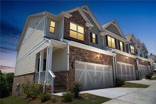 339 Cherryhill Ln in Woodstock, GA - Building Photo