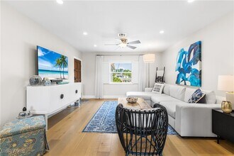 940 3rd St S in Naples, FL - Building Photo - Building Photo