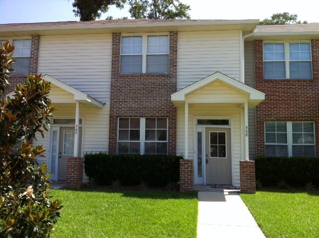 property at 3400 Old Bainbridge Rd