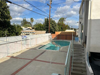 Crown Heights Apartments in Van Nuys, CA - Building Photo - Building Photo