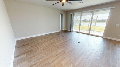 6335 Sweetwood Dr in Port St. Lucie, FL - Foto de edificio - Building Photo