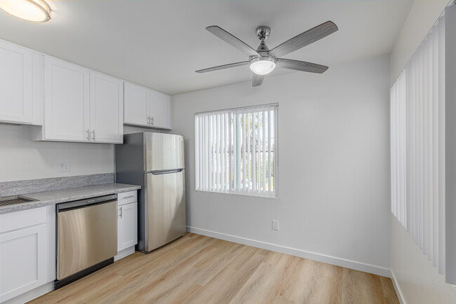 Gardens Apartments in San Diego, CA - Building Photo - Interior Photo