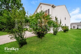3119 Hemlock Way in Indianapolis, IN - Foto de edificio - Building Photo