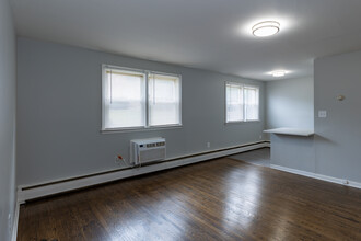 Barry Court Apartments in Ambler, PA - Foto de edificio - Interior Photo