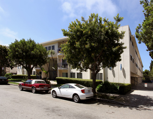 Delgany Princess Apartments in Playa Del Rey, CA - Building Photo - Building Photo