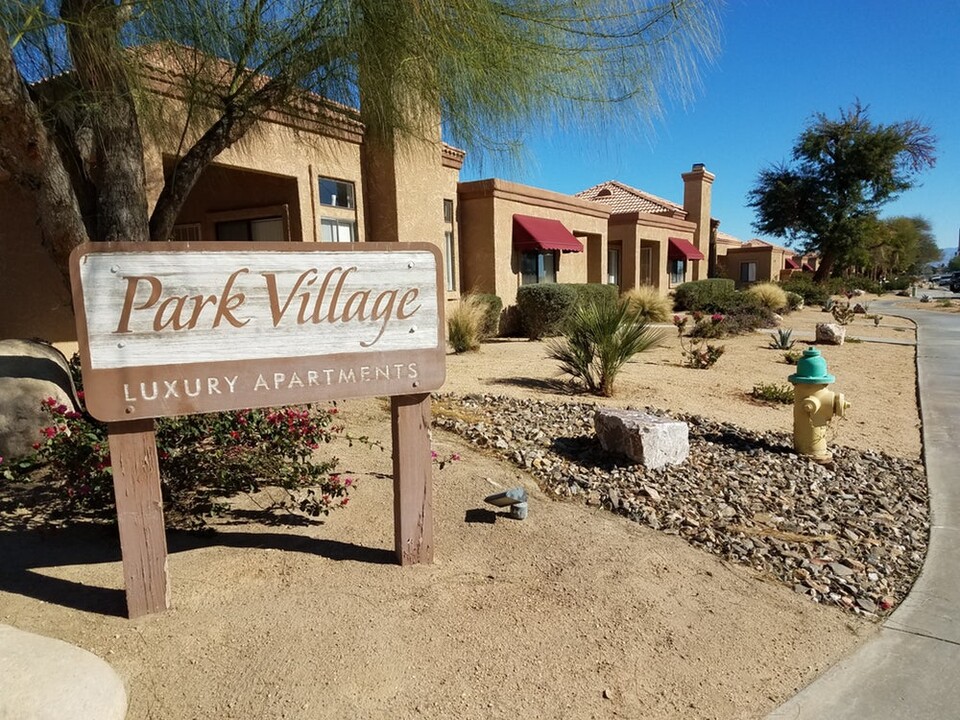 42985 Park Pl, Unit #2 in Palm Desert, CA - Building Photo