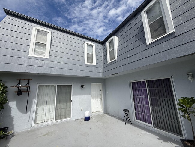 11904 Basin St S in Wellington, FL - Building Photo - Building Photo