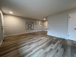 1642 Larch St in Fort Collins, CO - Building Photo - Building Photo