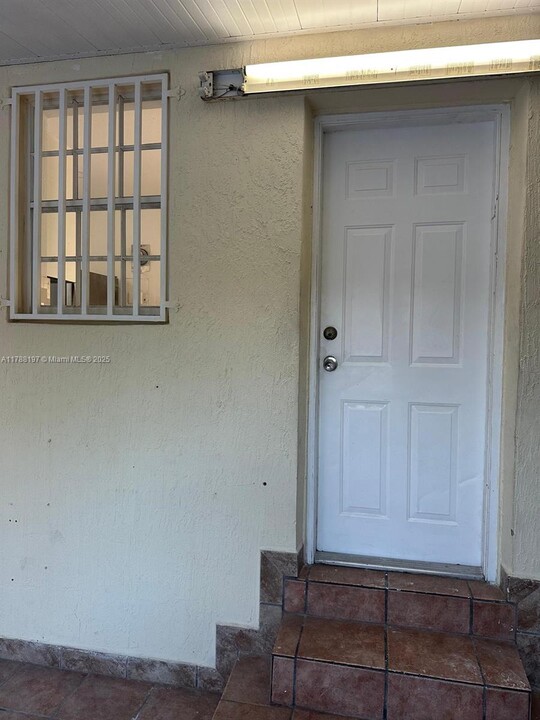2028 SW 2nd St in Miami, FL - Building Photo
