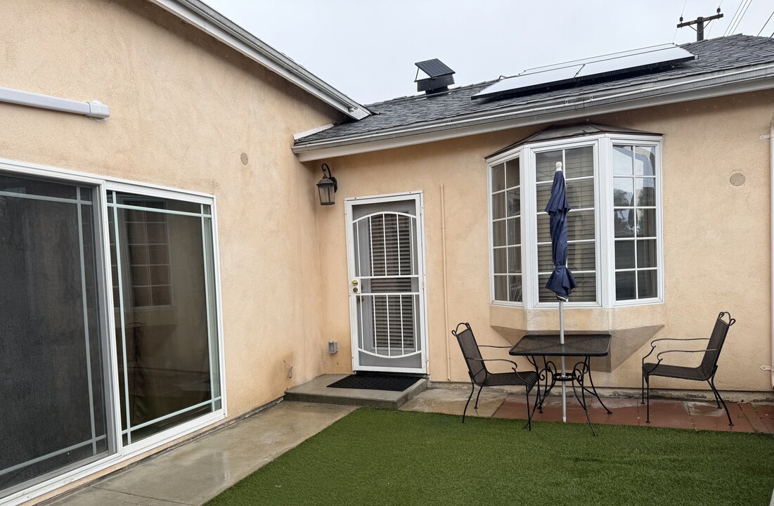 18622 Horst Ave in Artesia, CA - Building Photo