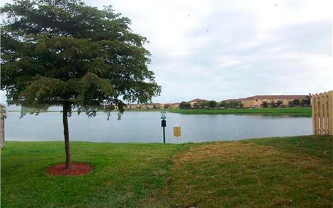 9021 SW 227th St, Unit # 1 in Cutler Bay, FL - Building Photo - Building Photo