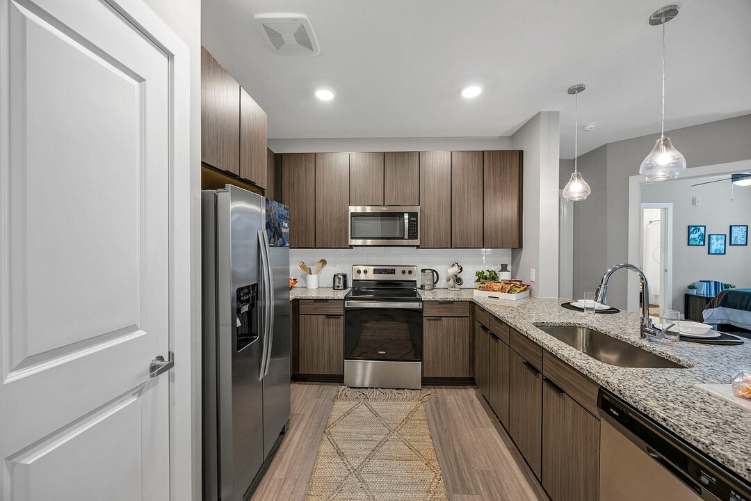 The Indy Apartments in Marietta, GA - Foto de edificio