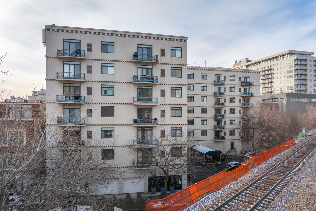 The Verde in Chicago, IL - Building Photo