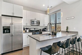 2151 W Division St in Chicago, IL - Building Photo - Building Photo
