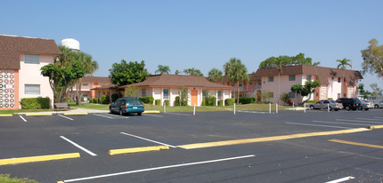 Casa di Roma Apartments in Oakland Park, FL - Building Photo - Building Photo