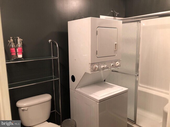 199 Rumbling Rock Rd in Hedgesville, WV - Building Photo - Building Photo