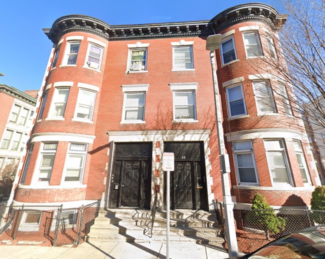 62 Fayston St, Unit 2 in Boston, MA - Foto de edificio - Building Photo