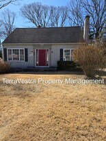 408 Hamilton Rd in Glassboro, NJ - Building Photo