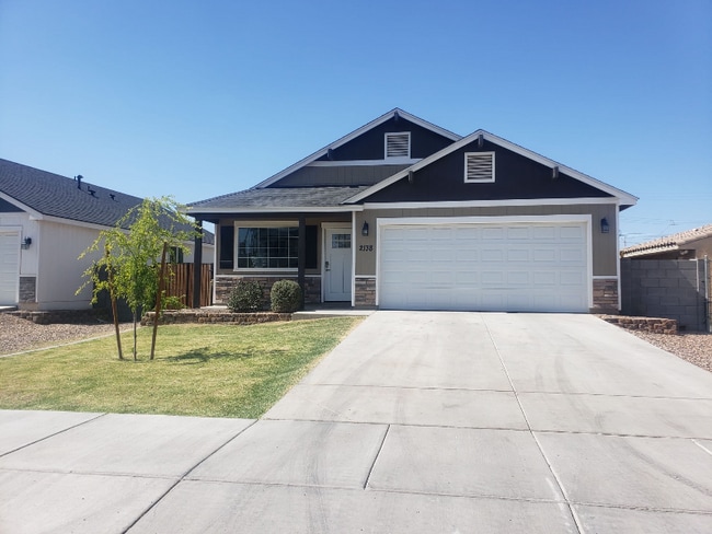 property at 2138 W Madison St