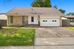 4126 Justice Ln in Garland, TX - Building Photo